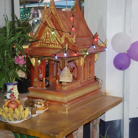 Rene'S Pasta Bar & Guesthouse Koh Kong Bagian luar foto