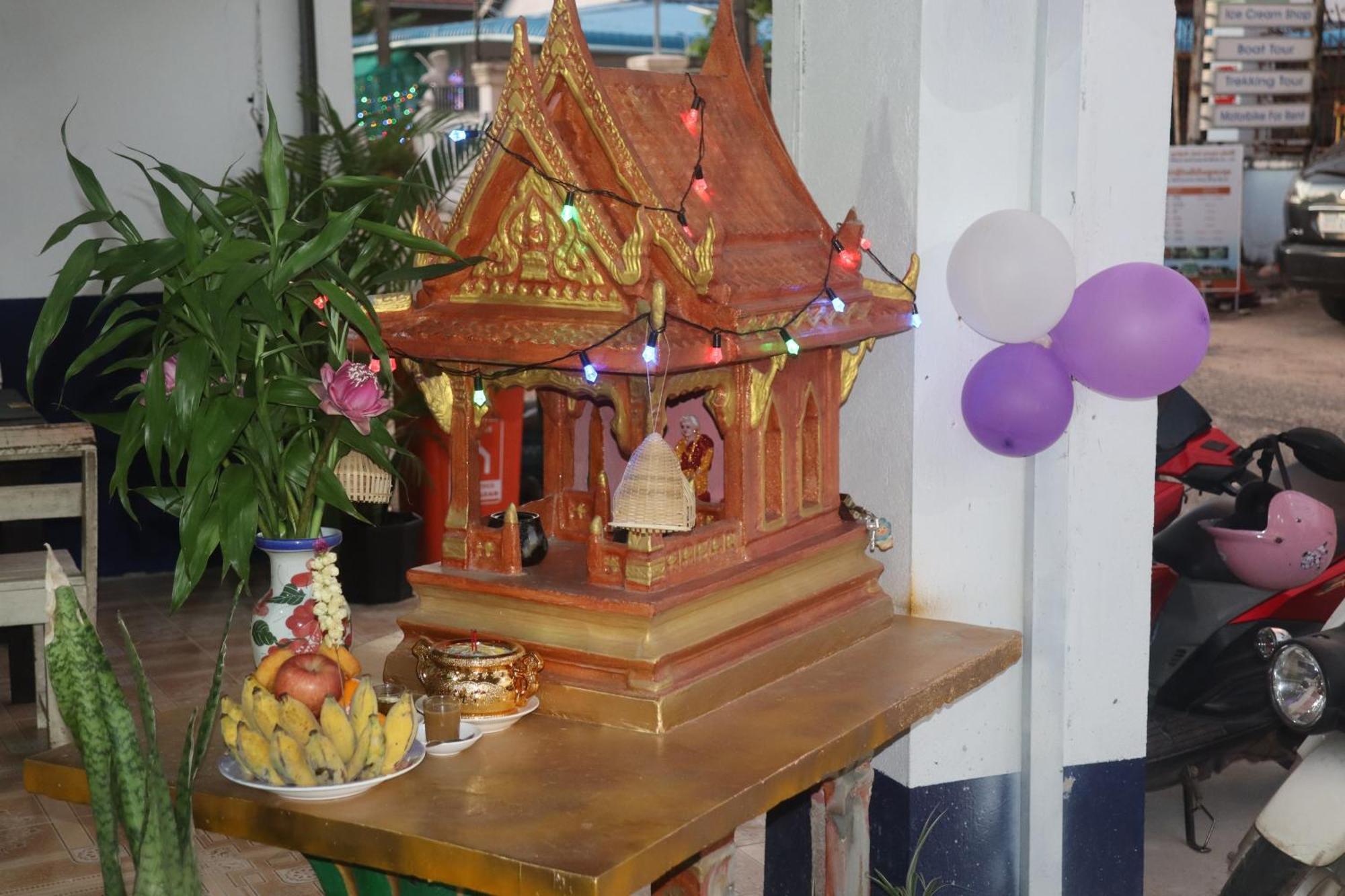 Rene'S Pasta Bar & Guesthouse Koh Kong Bagian luar foto